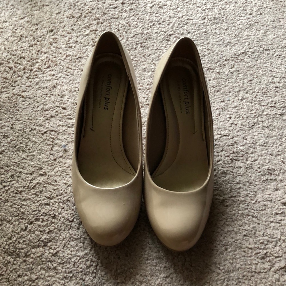 Nude heels